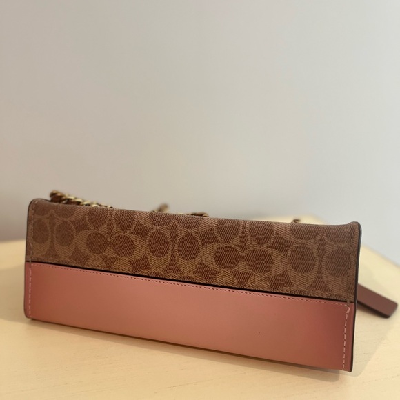 Coach pink signature rose bag! - Picture 5 of 6